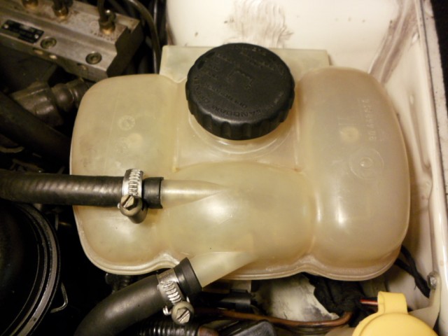 Coolant Tank Replaced.JPG