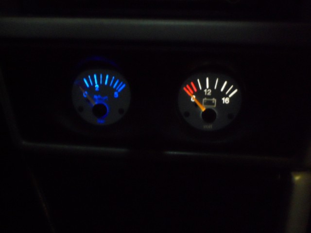 LED's in Gauges.JPG