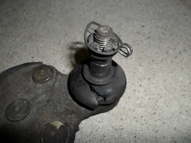 Damaged Ball Joint..jpg