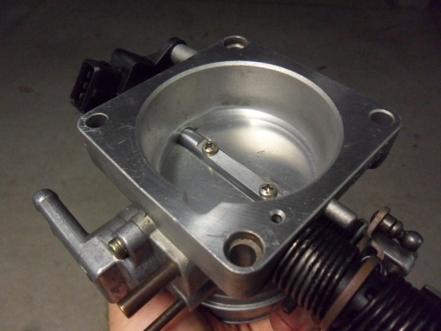 Throttle Body Top Cleaned.JPG