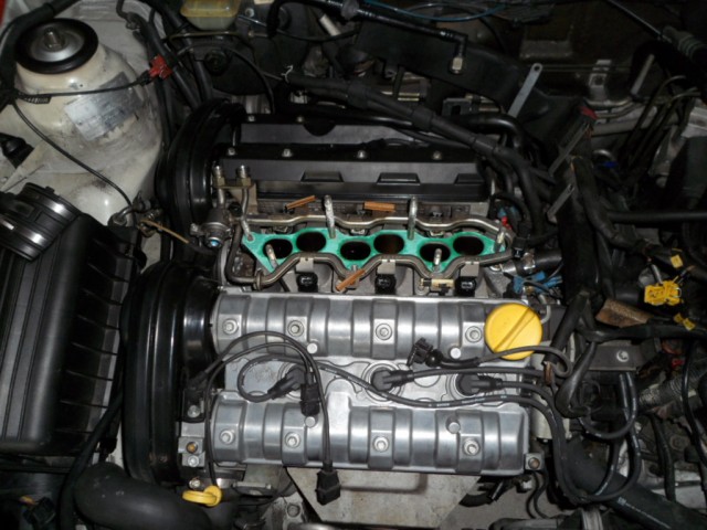 Upper Manifold Removed.JPG