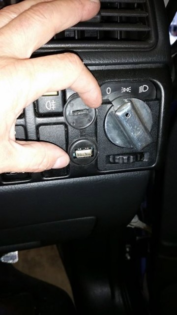 Car USB.jpg