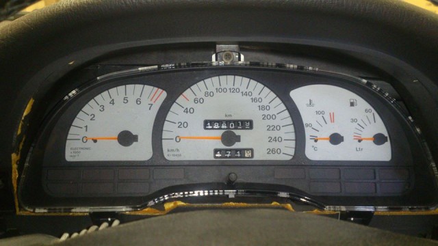 Dash Dials to be removed.jpg